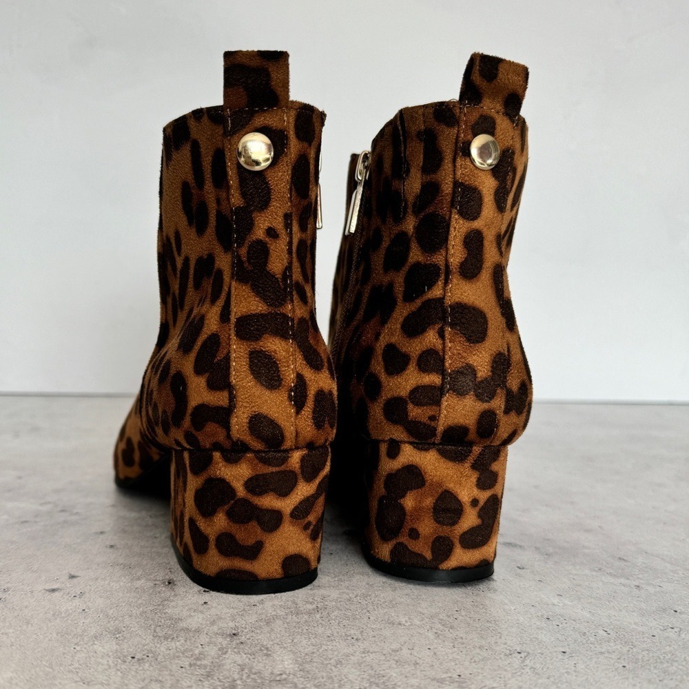A New Day Valerie Microsuede City Ankle Bootie Leopard 7 Block Heel Statement - Picture 8 of 13